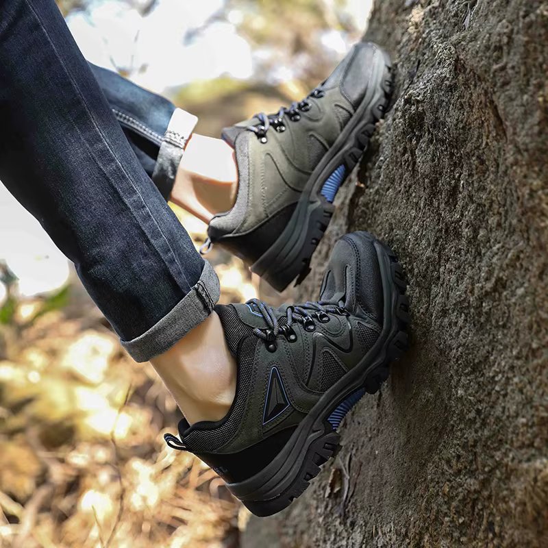 Nouvelles chaussures de randonnée pour hommes respirant à lacets Trekking mâle léger amorti en plein air escalade