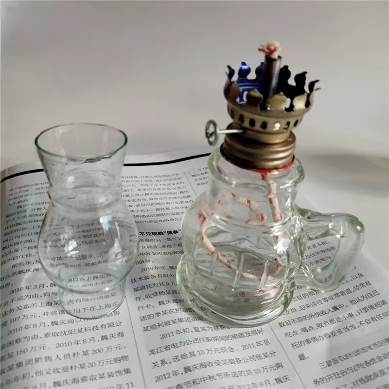 1 lampe à pétrole rétro coupe-vent en verre avec poignée pour éclairage d'urgence intérieur et décoration de la maison