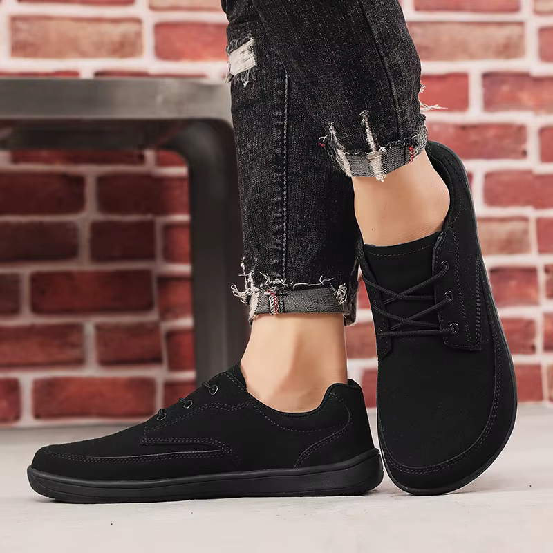Chaussures décontractées en daim à bout large pour hommes, chaussures de marche beiges à semelles épaisses et à lacets, adaptées également aux tailles de bottes en Denim de Style rétro de styliste