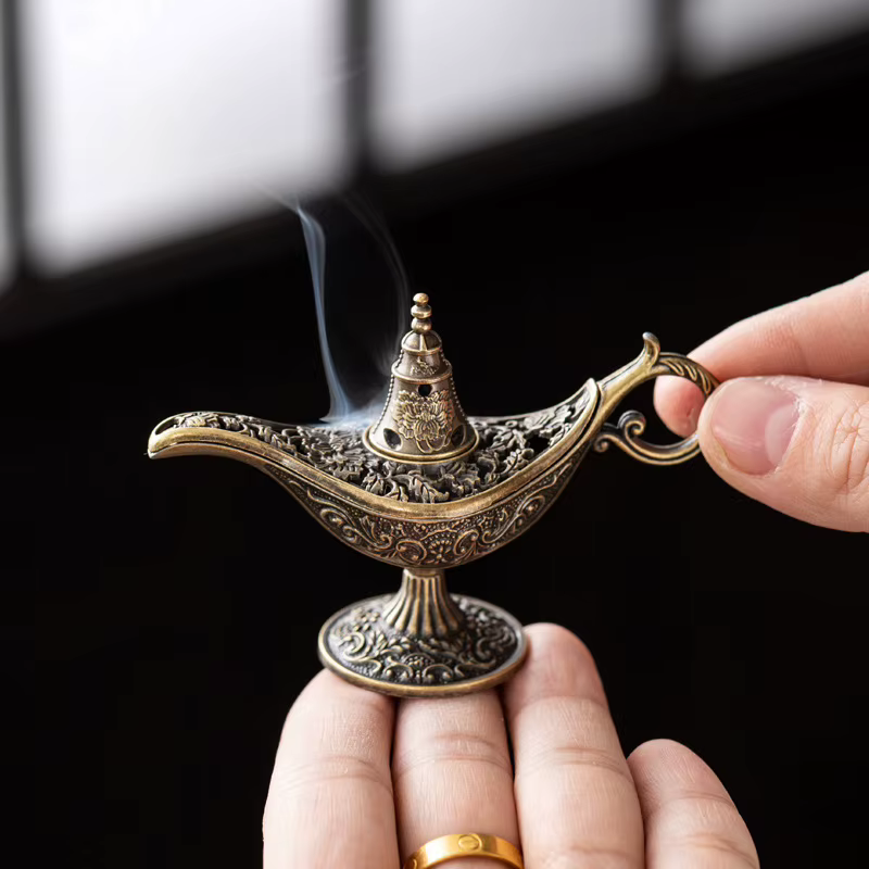 Brûleur d'encens en métal d'inspiration antique en forme de lampe, porte-bougie parfumé et non parfumé, décoration d'intérieur de style arabe, cadeau