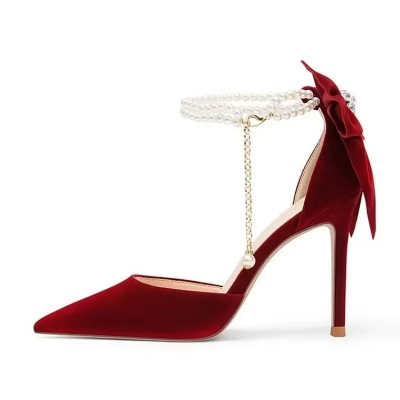Chaussures de mariage rouges 2025 nouvelles talons aiguilles pointus femme bouche peu profonde nœud perle un mot boucle