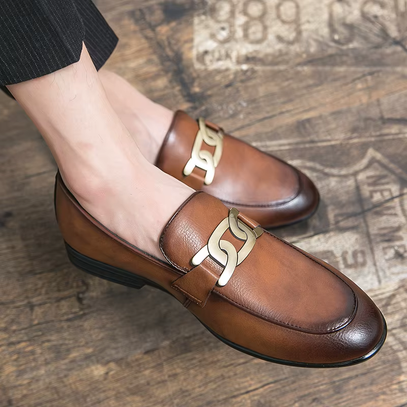 Mocassins en cuir pour hommes, mode italienne, chaussures décontractées pour hommes d'affaires, formelles, pointues, mode de mariage, peau noire