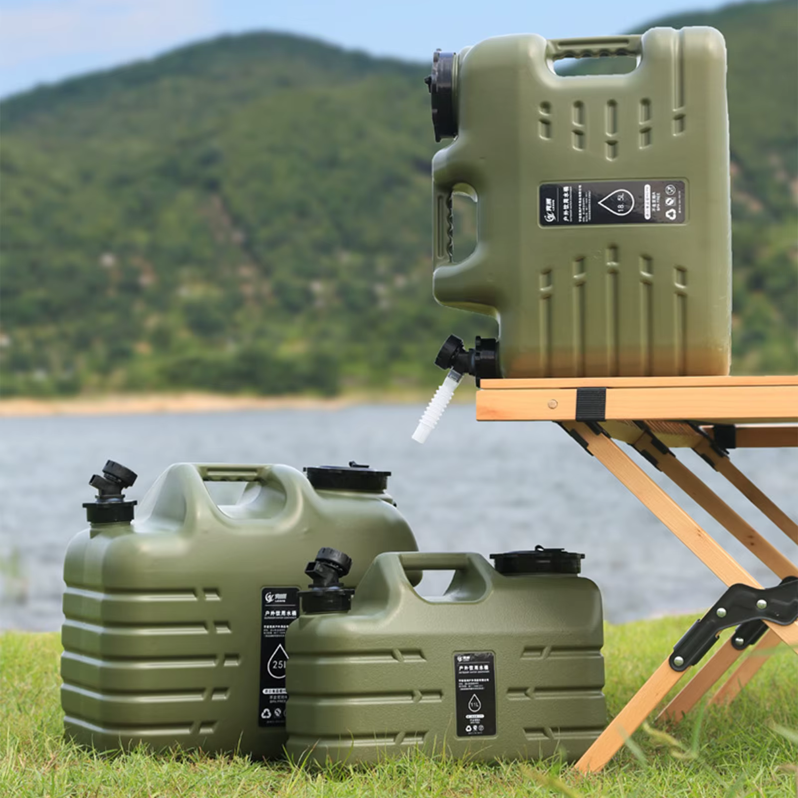 Récipient à eau de camping avec stockage de bouteille d'eau
