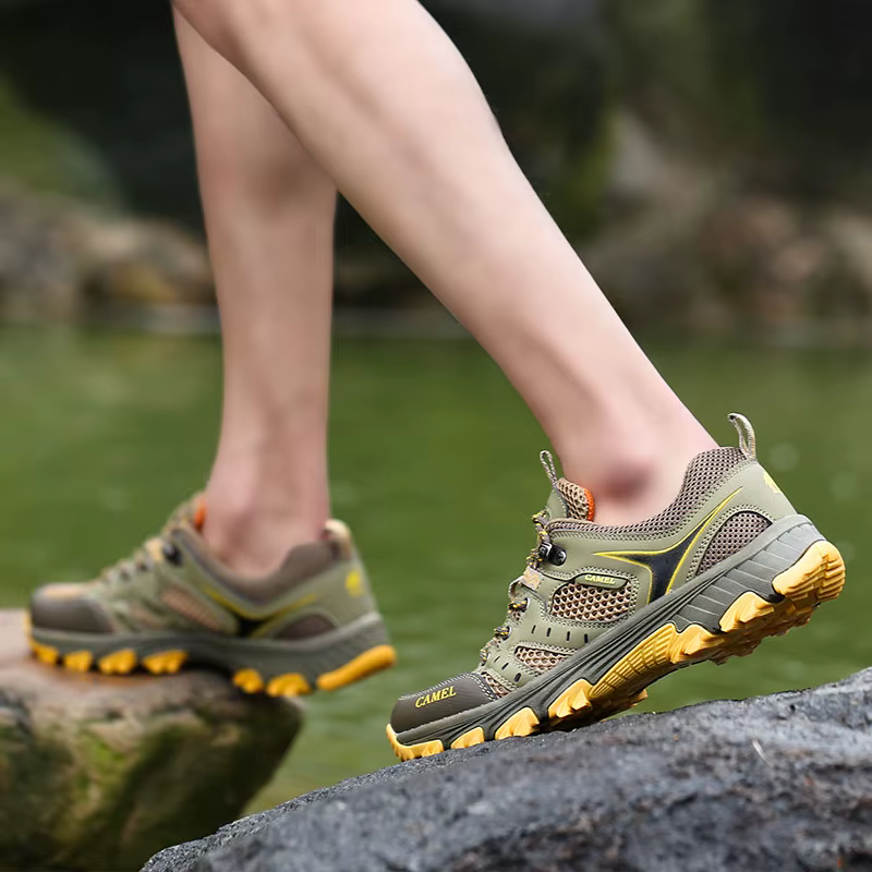 Offre spéciale marque chaussures de randonnée pour hommes femmes
