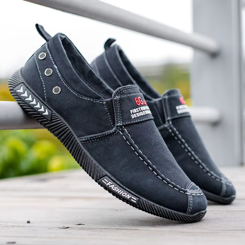Hommes toile chaussures Denim baskets 2025 Vintage extérieur sans lacet chaussures décontractées antidérapant hommes mocassins semelle souple léger hommes chaussures