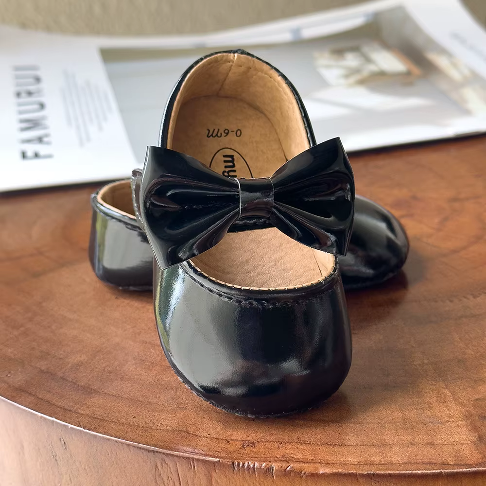Chaussures pour nouveau-né fille