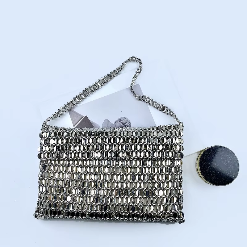 Sac rétro argenté à paillettes métalliques pour femmes, sac à main tissé à la main haut de gamme, sac à bandoulière et sous les bras, nouvelle collection 2024