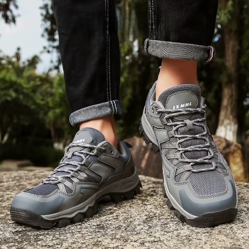 Nouvelles chaussures de randonnée pour femmes et hommes