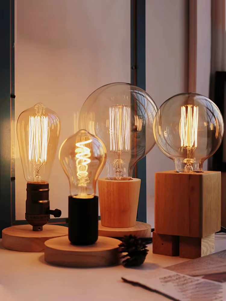Lampes de table en bois modernes
