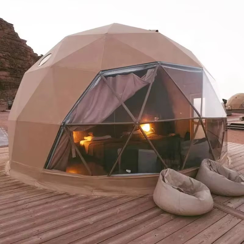 Tente de luxe transparente en forme d'arche pour hôtel-resort en plein air
