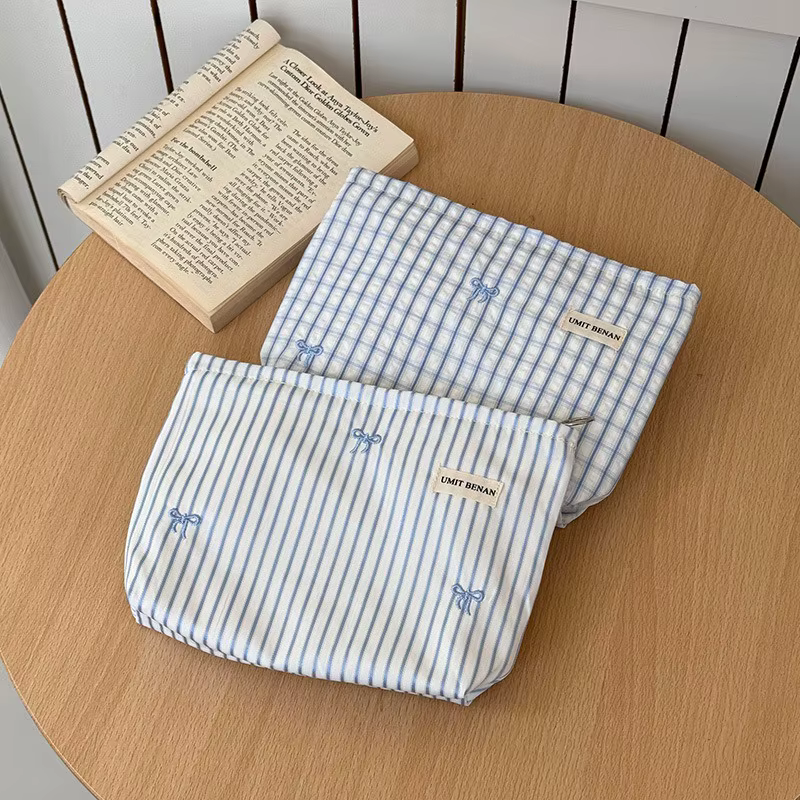 Nouvelle Trousse de Toilette Grande Taille Bleue avec Broderie Nœud Papillon, Sac à Langer Zippé, Pochette à Couches, Sacs de Rangement pour Voyage