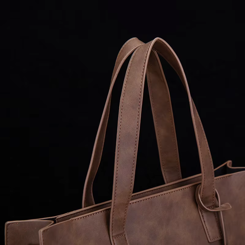 Sacs à main en cuir de créateur de luxe sac d'ordinateur portable Vintage pour femmes valise homme sac à bandoulière hommes porte-documents sac Maletin Cuero Hombre