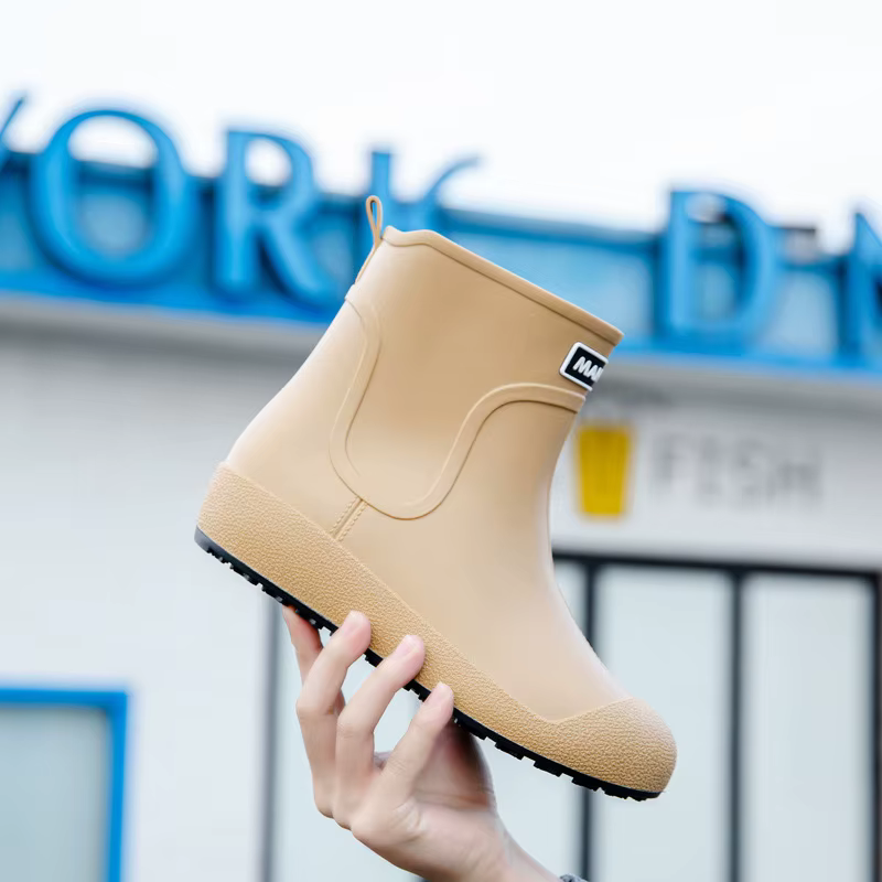 Chaussures de pluie antidérapantes allemandes pour hommes, bottes de pluie chaudes mi-mollet, chaussures imperméables en velours, chaussures de cuisine, lavage de voiture, chaussures de pêche pour fem