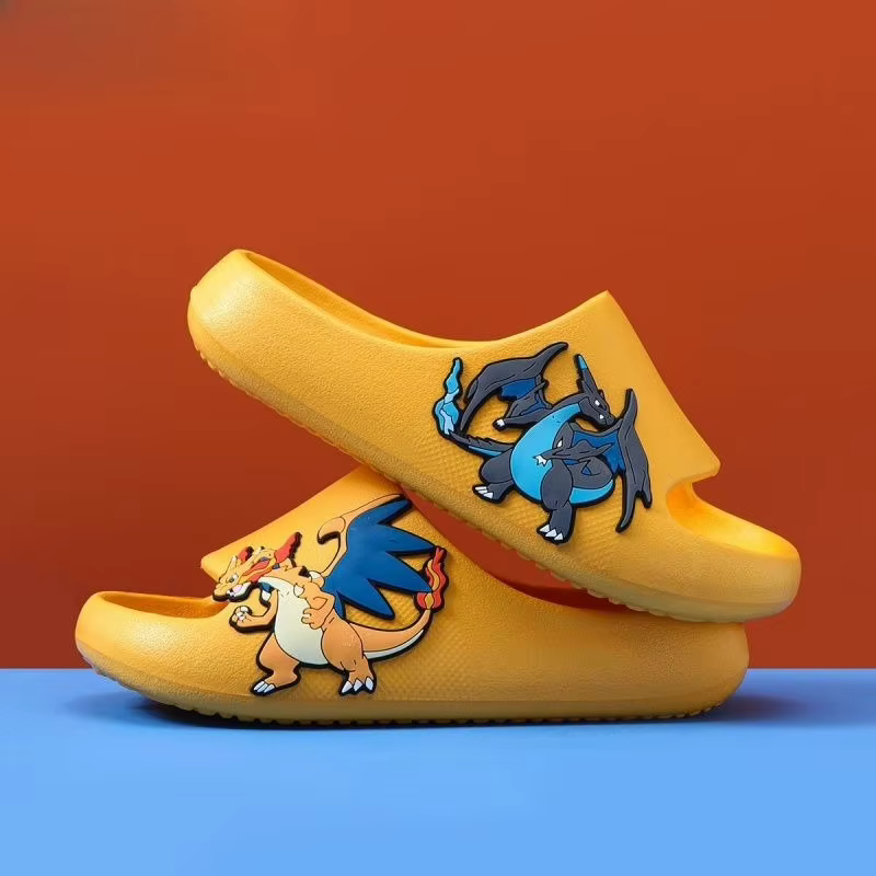 Bandai Pokemon Pikachu Charizard – pantoufles pour enfants