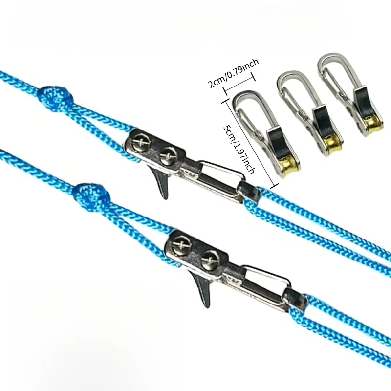 Outil de fixation de cordes et tendeur avec tendeur à rouleaux