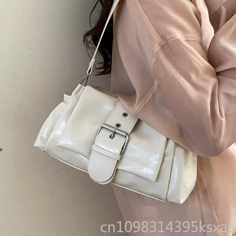 Sac Mini Argenté pour Femme avec Bandoulière Amovible, en Cuir PU Premium, Compact et Chic pour le Quotidien
