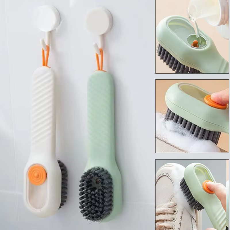 Brosse à chaussures multifonctionnelle à décharge automatique de liquide