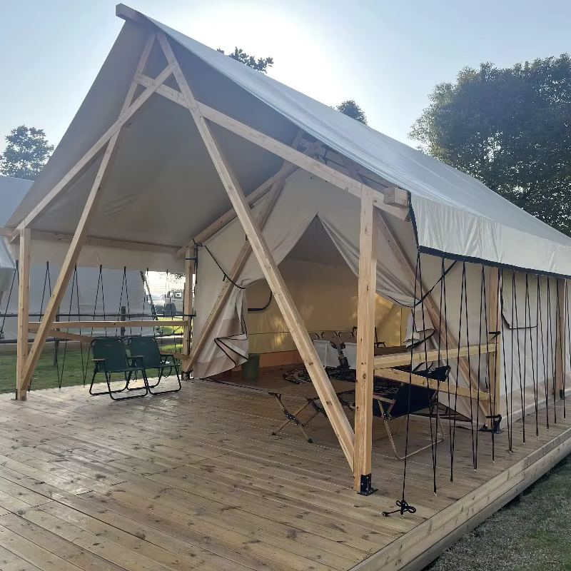 Tentes de safari de luxe pour glamping écologique