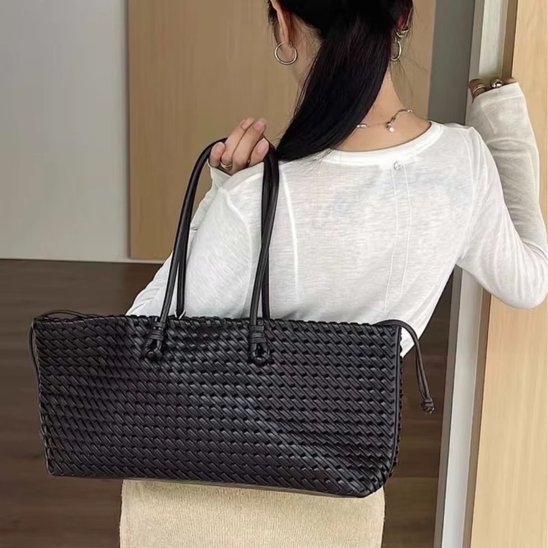 Sac à bandoulière de luxe pour femmes, sac de Shopping tissé exquis, élégant, Simple, grande capacité, poignée supérieure, fourre-tout de banlieue