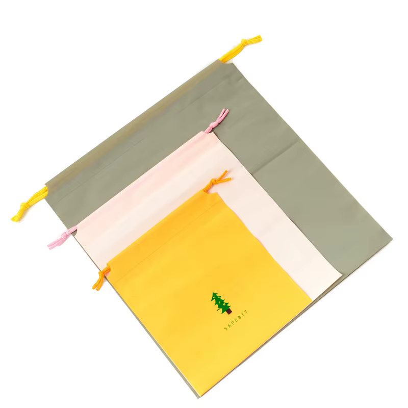 Sac de rangement de poche étanche, sac de rangement de produits ménagers, sac à cordon minimaliste anti-poussière, sac de rangement créatif pour vêtements de voyage