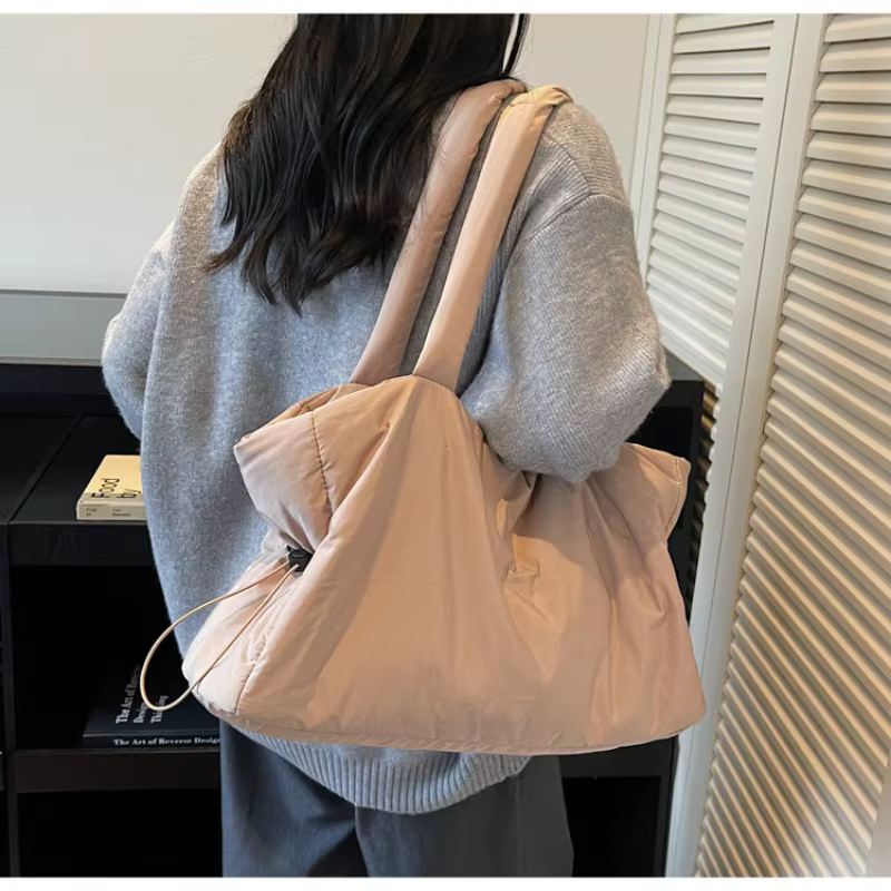 Mode hiver femmes sac à bandoulière grand Simple Shopping sac de transport