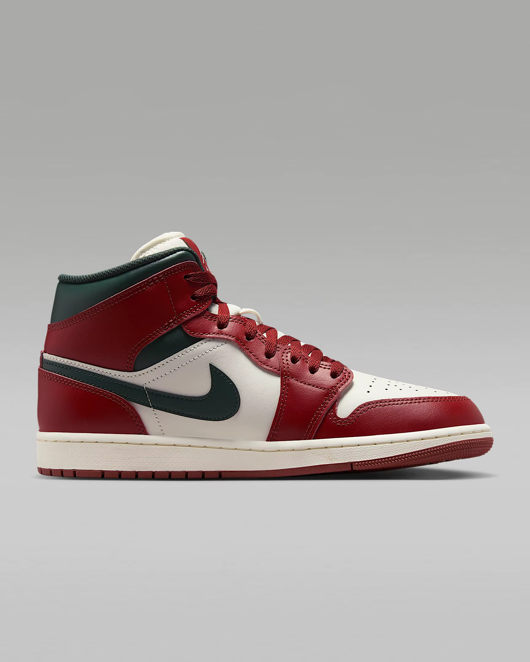 Jordan Air Jordan 1 Classic Versatile Retro Chaussure de basket-ball mi-haute DQ8426-105