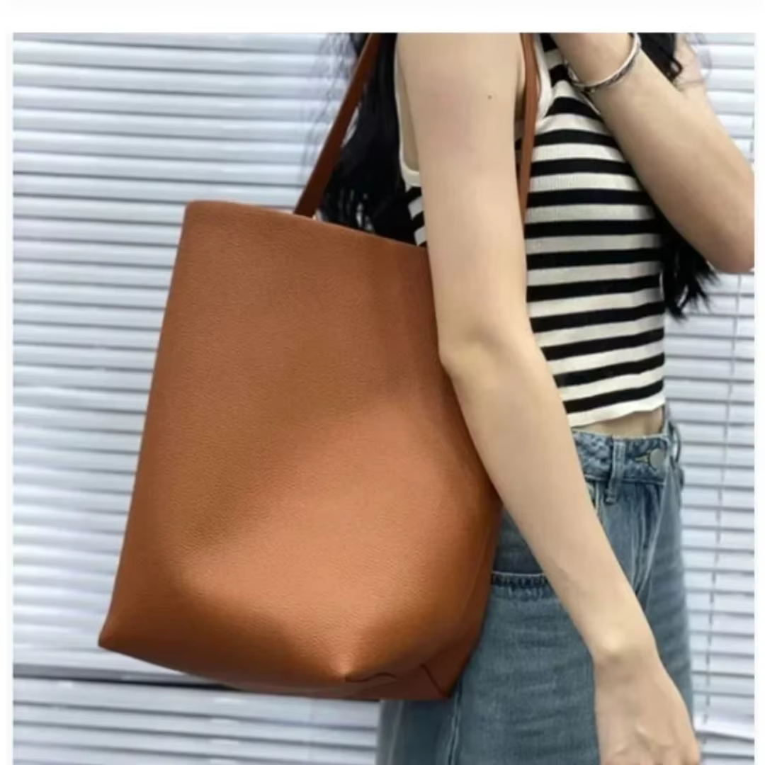 Sac à main pour femme de grande capacité, sac à bandoulière minimaliste, adapté au travail, aux voyages et à l'usage quotidien.