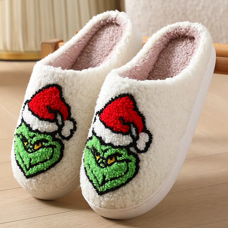 Pantoufles d'hiver d'animation de dessin animé de noël pour femmes, chaussures chaudes en coton pour chambre à coucher intérieure en peluche, chaussures confortables pour la maison, 2025