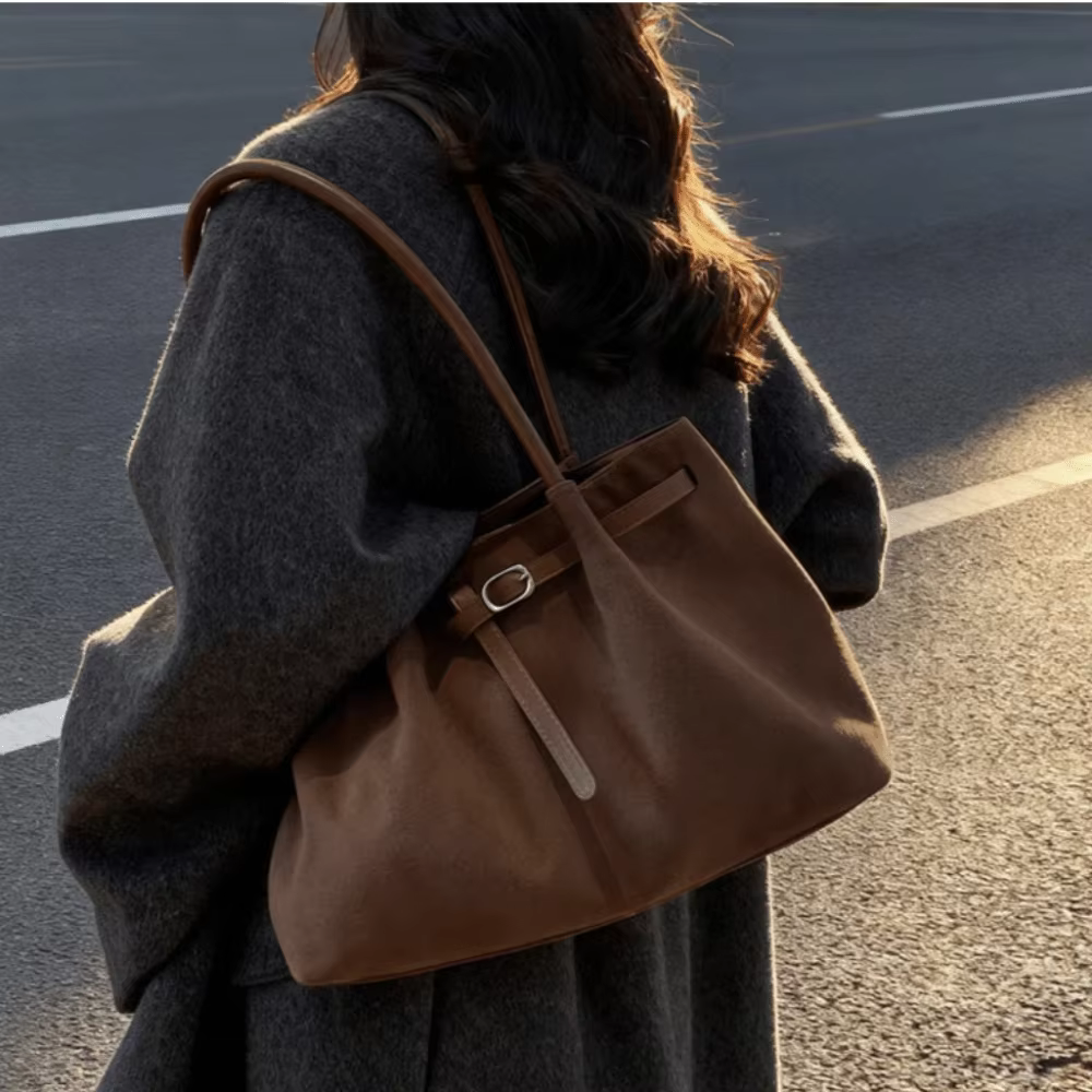 Sac à bandoulière élégant en daim, grande capacité, couleur unie, disponible en 4 couleurs, sac fourre-tout rétro pour les déplacements, l'école, les voyages ou le travail