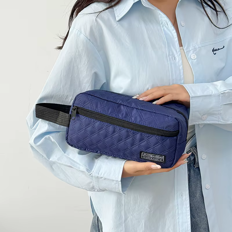 Trousse de toilette d'affaires pour hommes, organisateur de maquillage de voyage, pochette de rangement de grande capacité, design de mode durable, idéale pour un usage quotidien