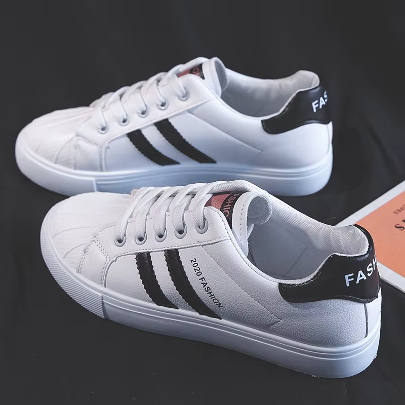 Mocassins de skateboard décontractés pour femmes, chaussures de course, chaussures d'athlétisme blanches, chaussures de sport élégantes, baskets à la mode