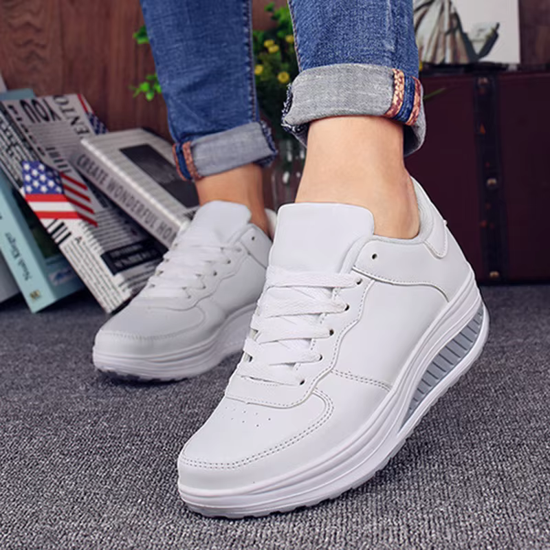 Baskets en cuir vulcanisées pour femmes