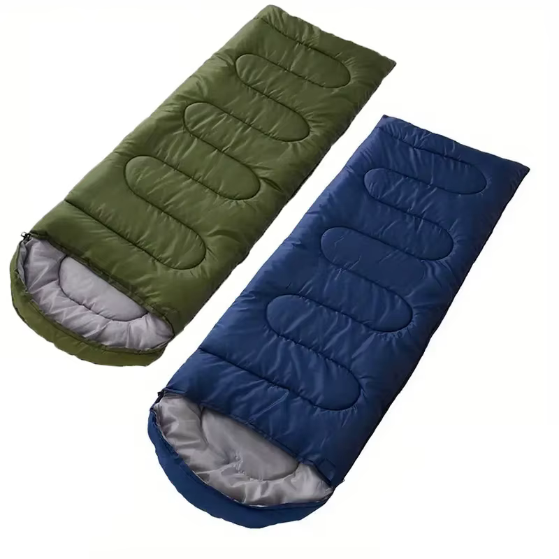 Le sac de couchage -0 degrés peut être utilisé avec un camouflage vert pour les voyages de camping