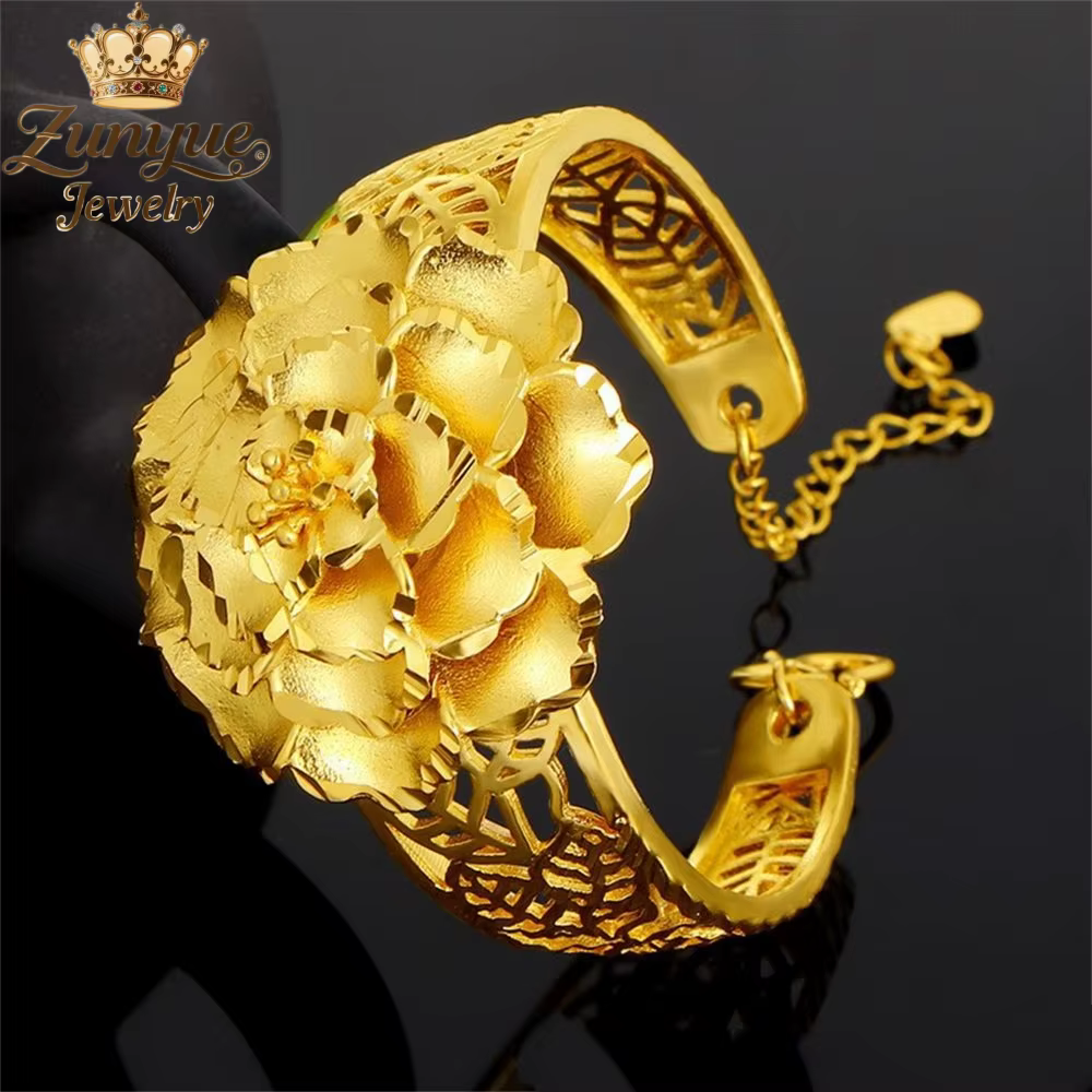 Bracelet tridimensionnel en forme de fleur de pivoine