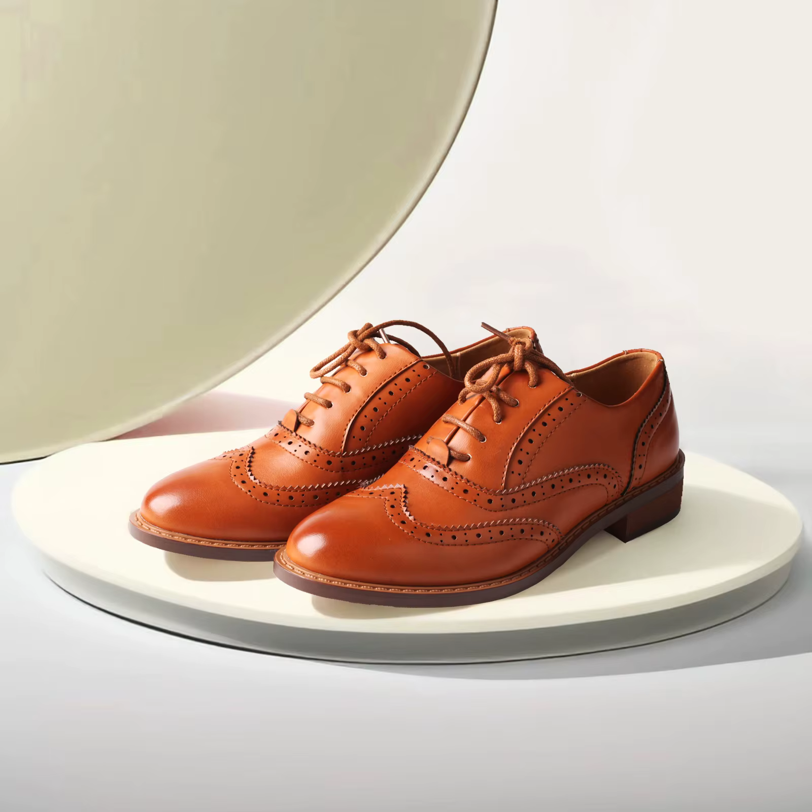 Chaussures en cuir Brogue à lacets pour femmes