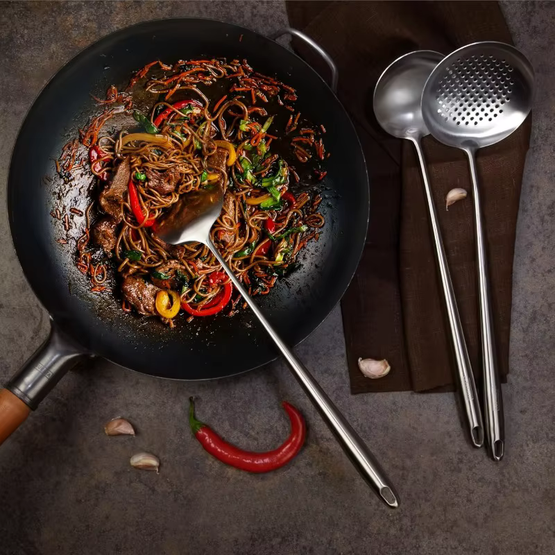 Ensemble d'ustensiles de cuisine en acier inoxydable pour wok : spatule, louche, cuillère écumoire, spatule ajourée, accessoires pour wok