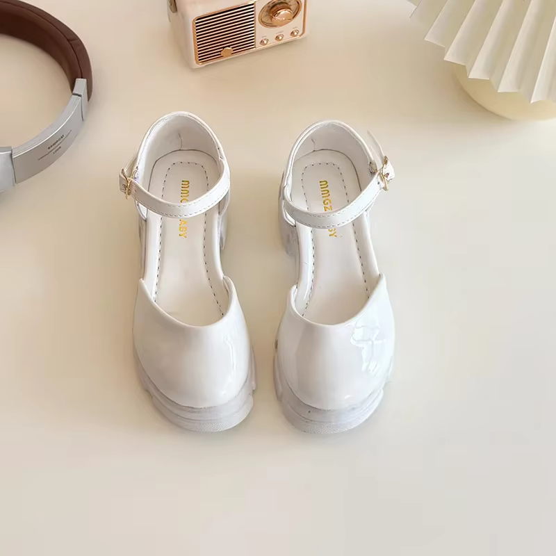 Chaussures en cuir coordonnantes pour enfants