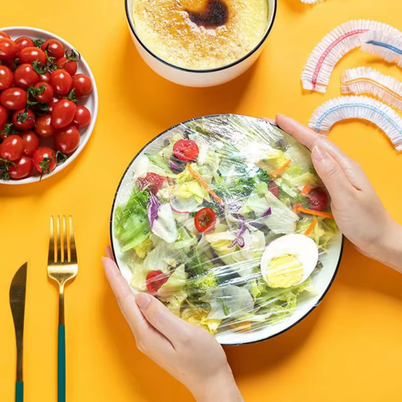 500 pièces de couvercles alimentaires jetables en plastique, sacs de conservation, film alimentaire élastique de cuisine, couvercles de maintien au frais, sacs d'emballage pour assiettes