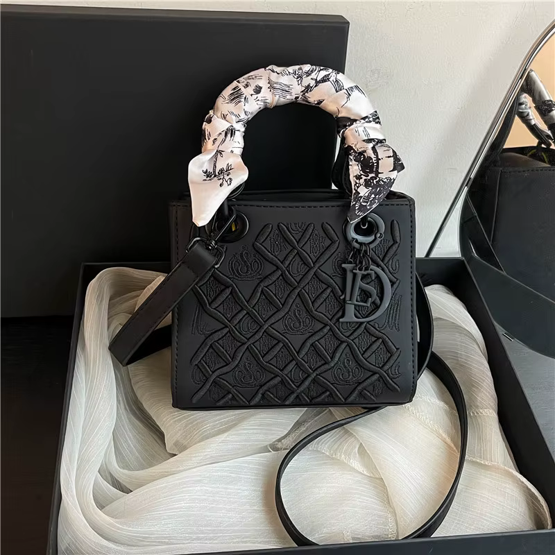 Sac à main de Concubine brodé artisanal polyvalent de luxe, sac à bandoulière pour femmes, nouvelle collection 2025