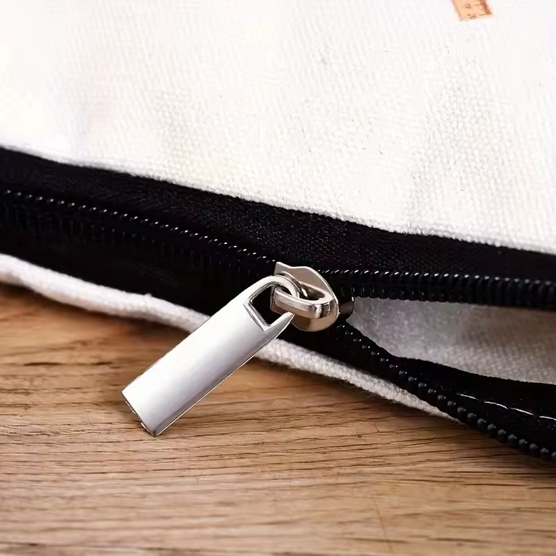 Pochette à fermeture éclair à motif chat noir - Trousse de toilette durable et résistante à la décoloration, cadeau pour sœurs, amies, amoureux des chats |   Design vibrant