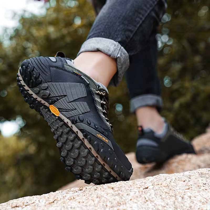 Chaussures d'alpinisme coordonnantes pour hommes