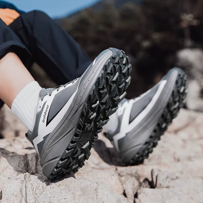 Chaussures de randonnée en plein air pour hommes, grande taille 48, d'alpinisme, en maille noire, respirantes, plates, de haute qualité, chaussures de sport à bout large