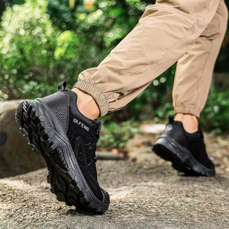 Chaussures de randonnée hiver rétro en cuir extérieur tout-terrain noir antidérapant Trail