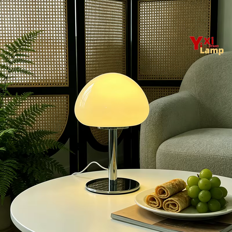 Lampe de bureau en verre de Murano en forme de petit champignon, lampe rétro contemporaine à intensité variable, lumière décorative pour cafés, buffets et coins douillets