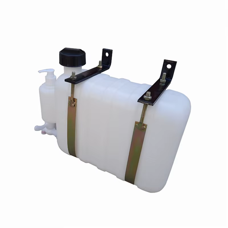 Réservoir d'eau monté sur voiture adapté à tout modèle de véhicule