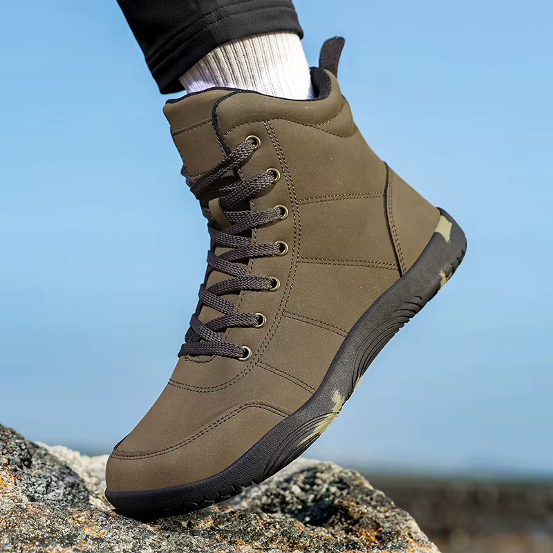 Bottes de randonnée minimalistes en cuir à bout large pour hommes