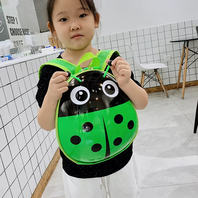 Cartables pour enfants à coque rigide avec motifs de coccinelle de dessin animé, sacs à dos pour garçons et filles dans les jardins d'enfants pour la classe