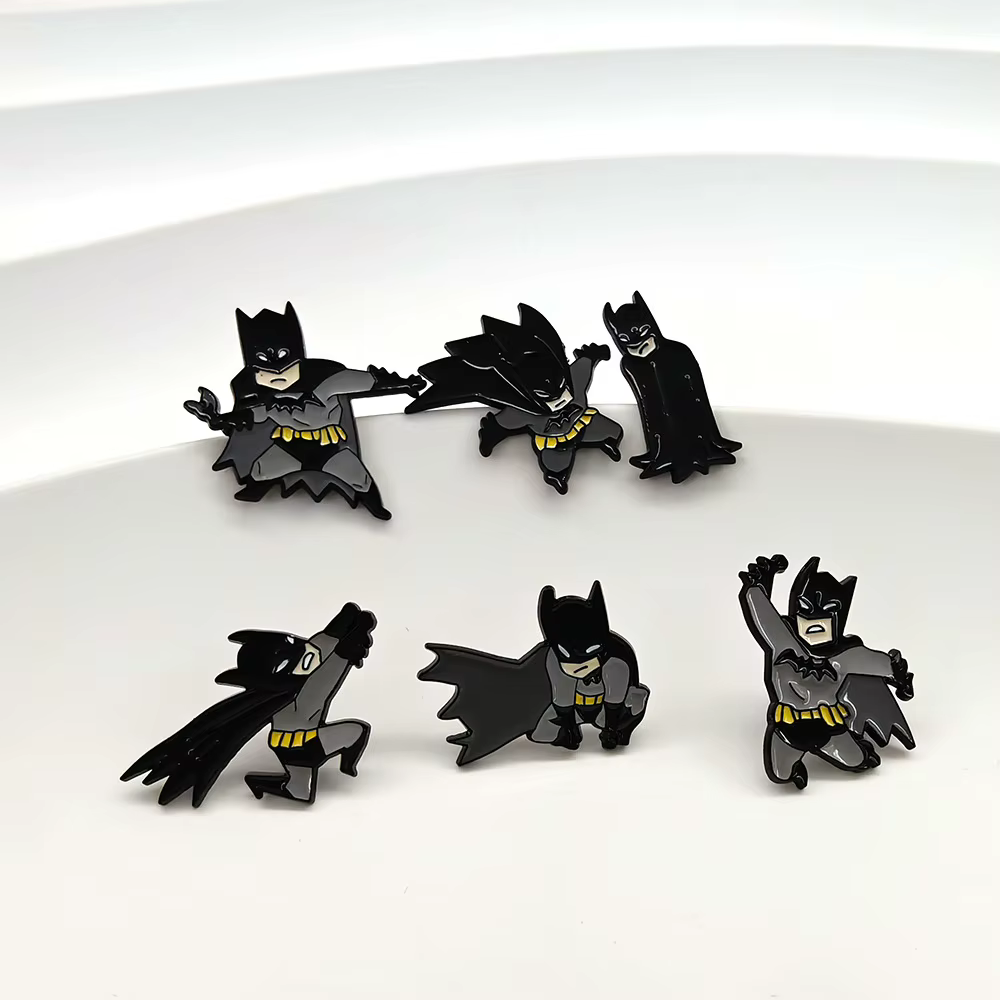 1 ensemble de broches classiques sur le thème du film Batman européen et américain