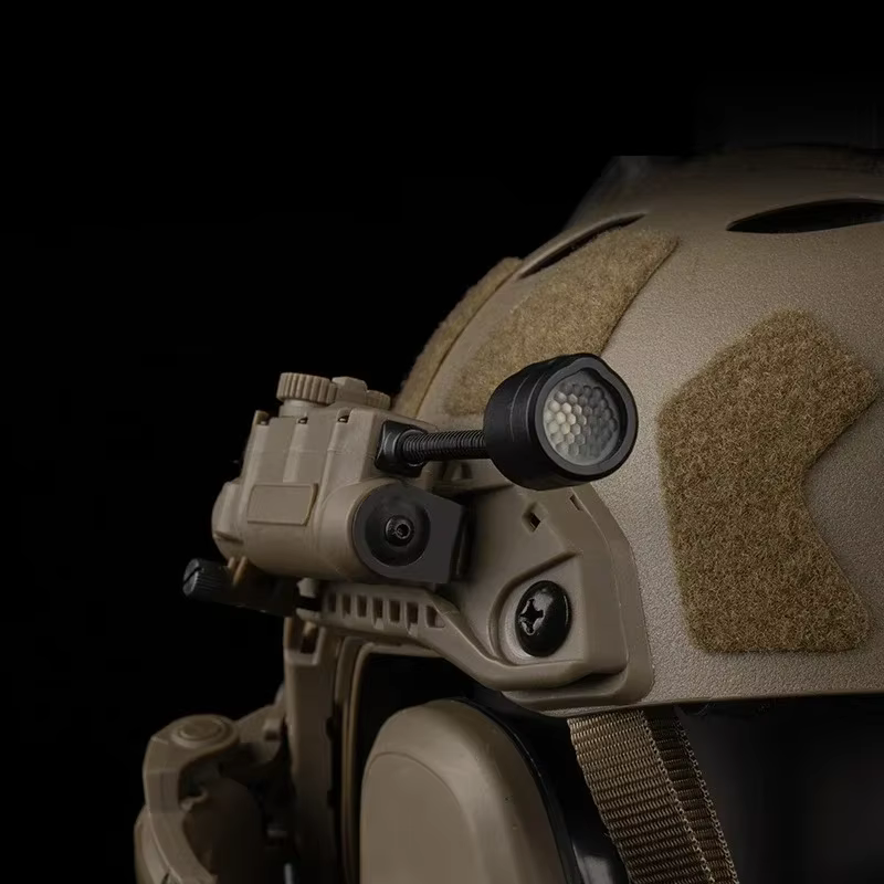 Lampe de casque tactique