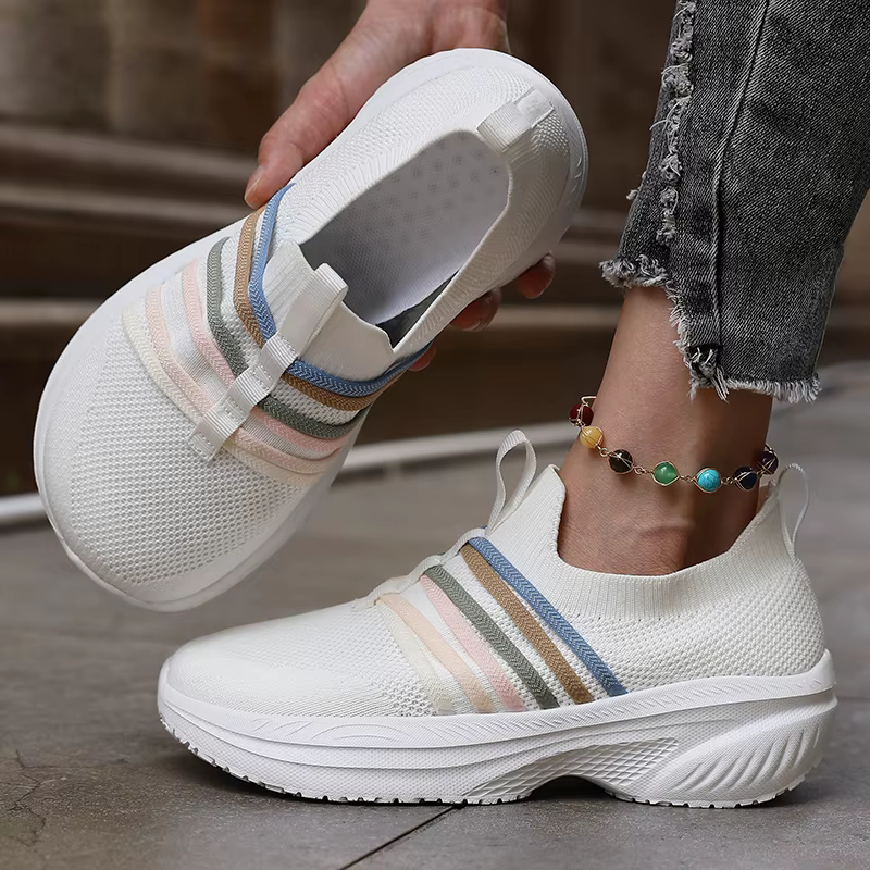 Chaussures de randonnée décontractées à semelles épaisses et à pieds larges pour femmes